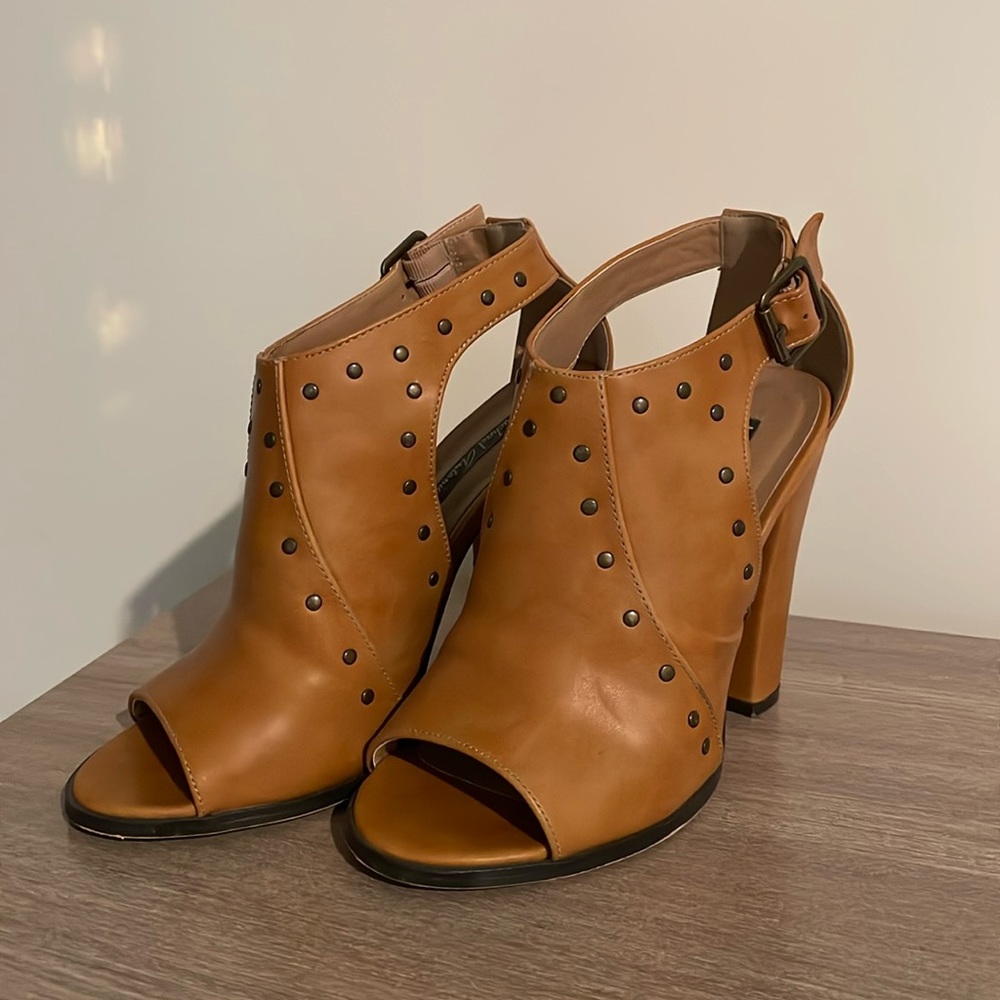 Women’s Brown Heels